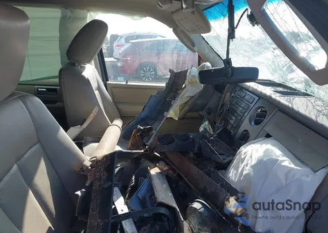 2010 Ford Expedition Limited z USA, uszkodzony, nr VIN 1FMJU1K51AEB53199